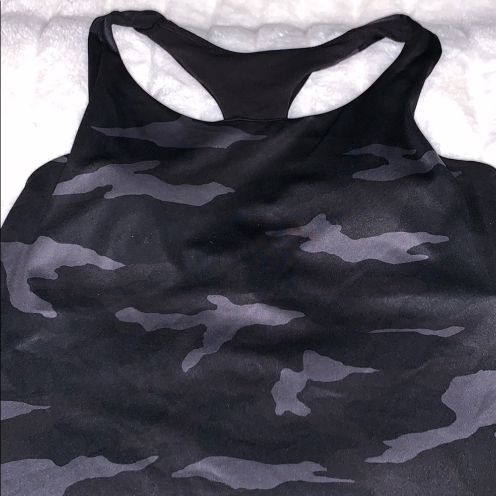 NWT Athleta Contender Camo Support top - Picture 6 of 8